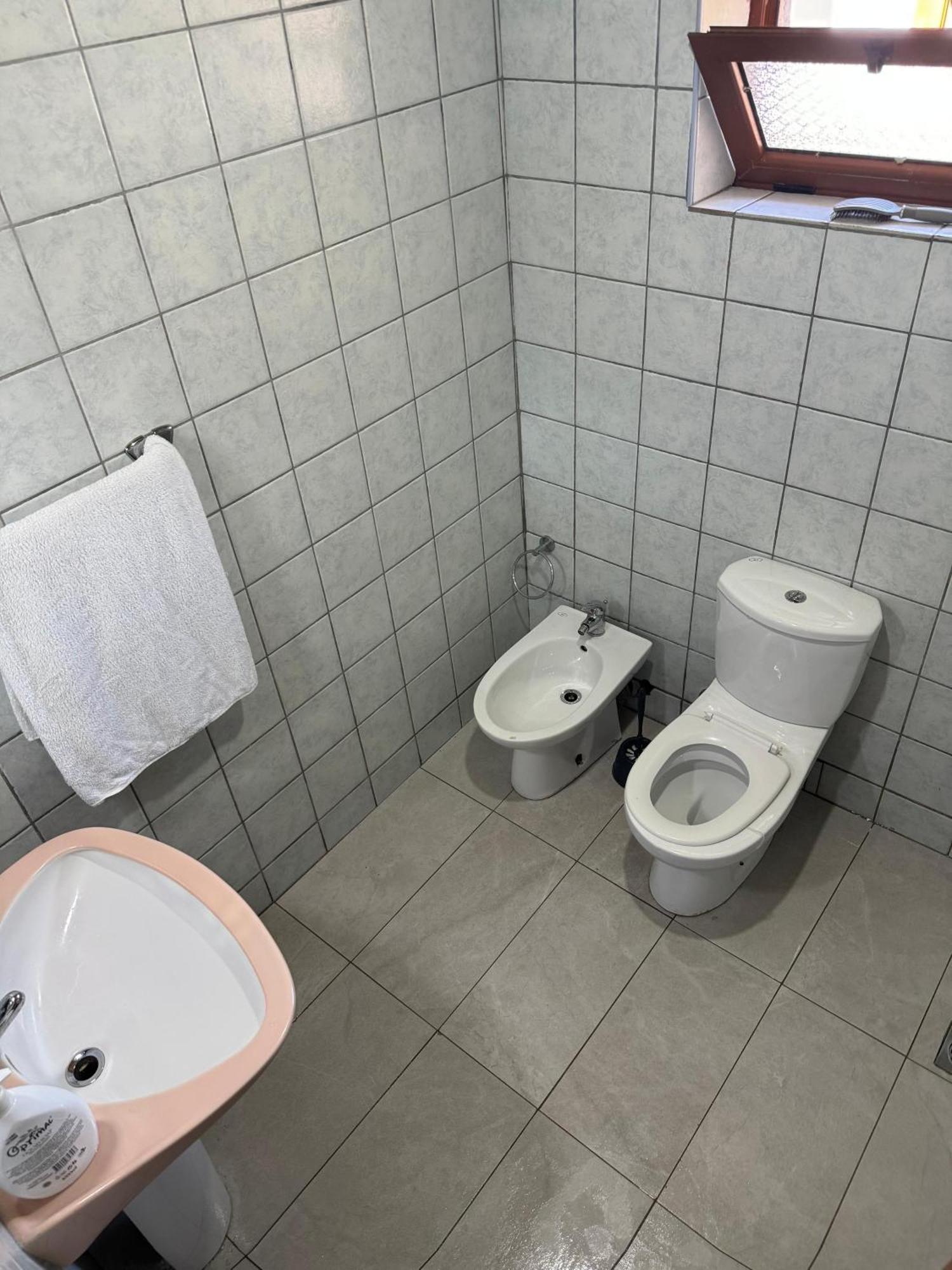 Hotel Bujtina Shkambi Theth Zewnętrze zdjęcie